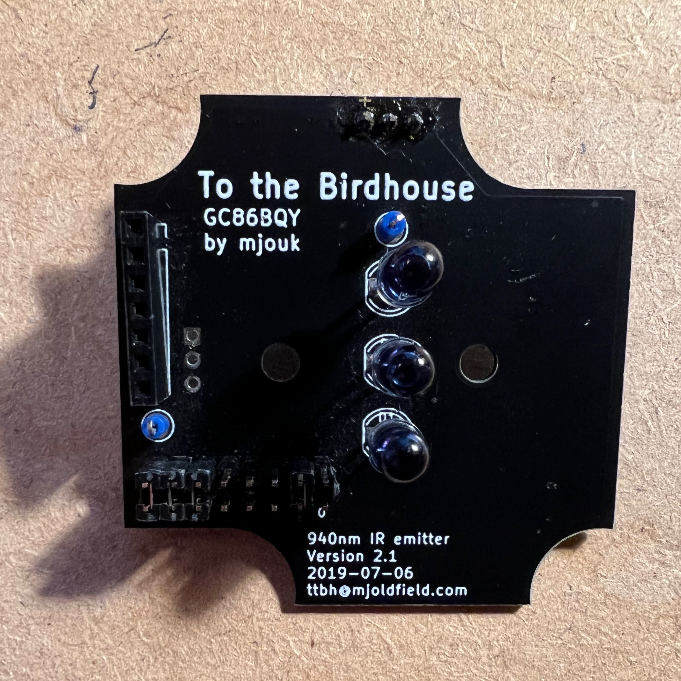 [Emitter for birdbox]